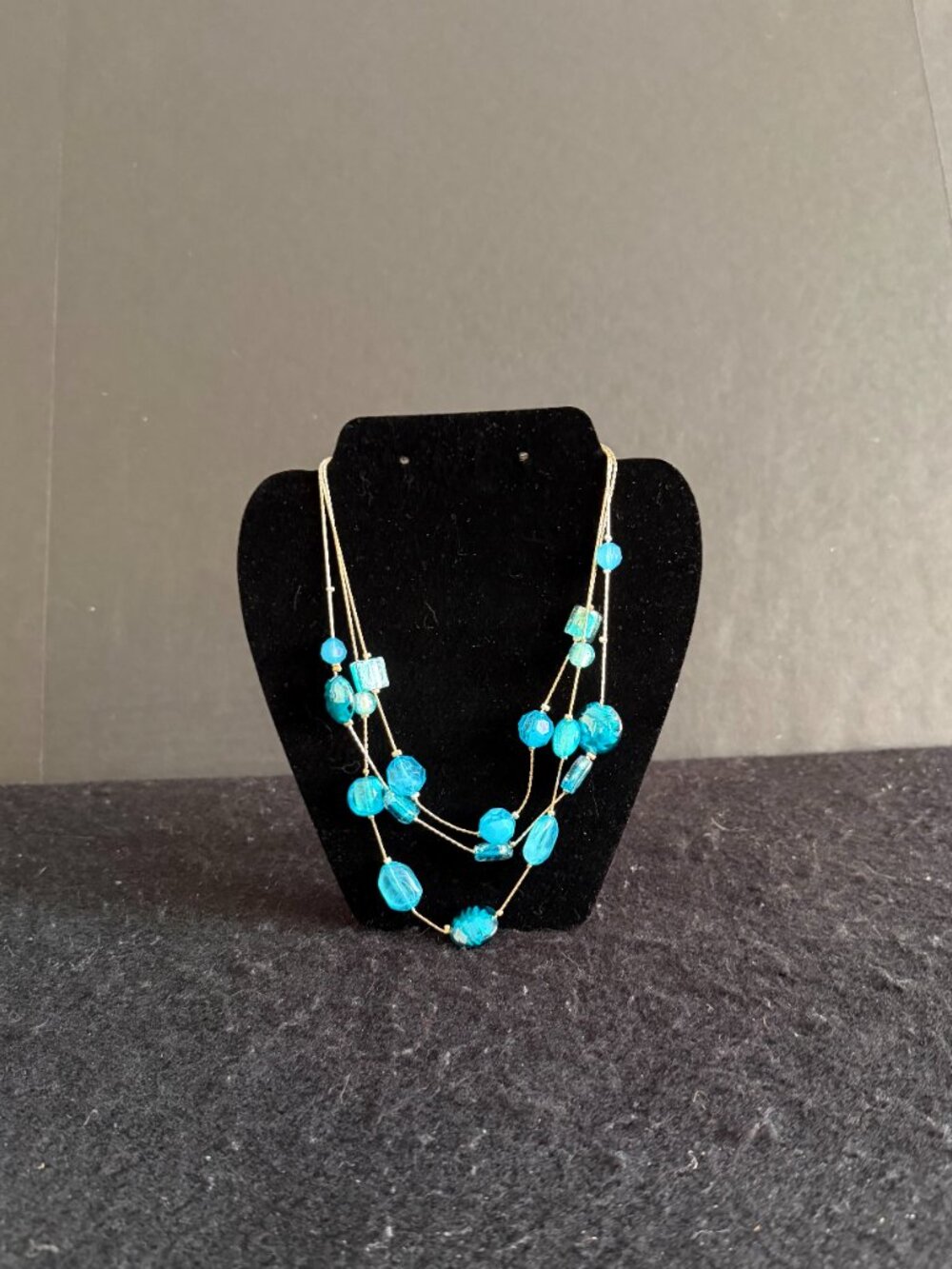 Silver-Tone Dark Turquiose Beaded Necklace 20” Adjustable